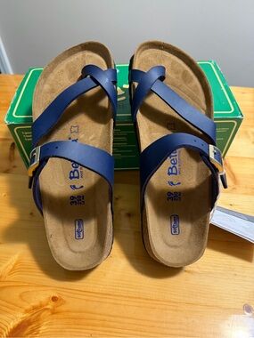 Comfortable Navy Blue Women's Cross-Strap Sandals